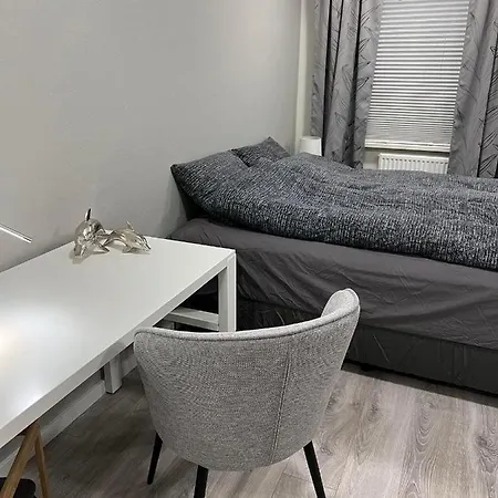 Helena's Studio, 104 *